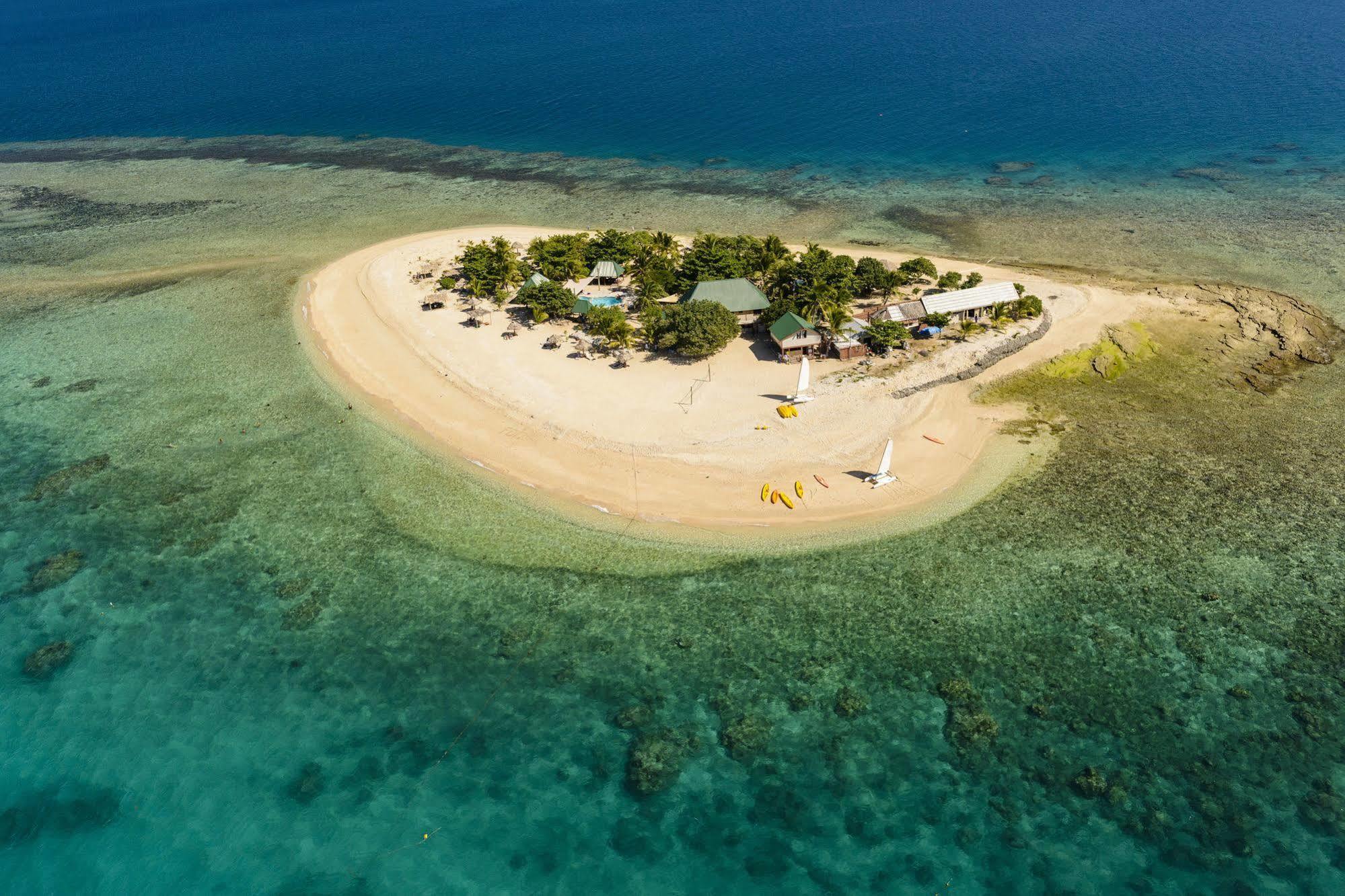 Хостел South Sea Island Екстер'єр фото