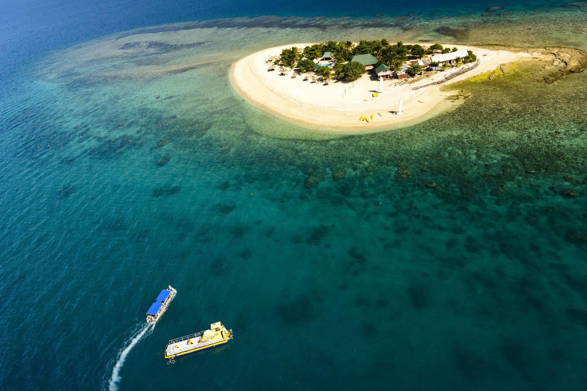 Хостел South Sea Island Екстер'єр фото